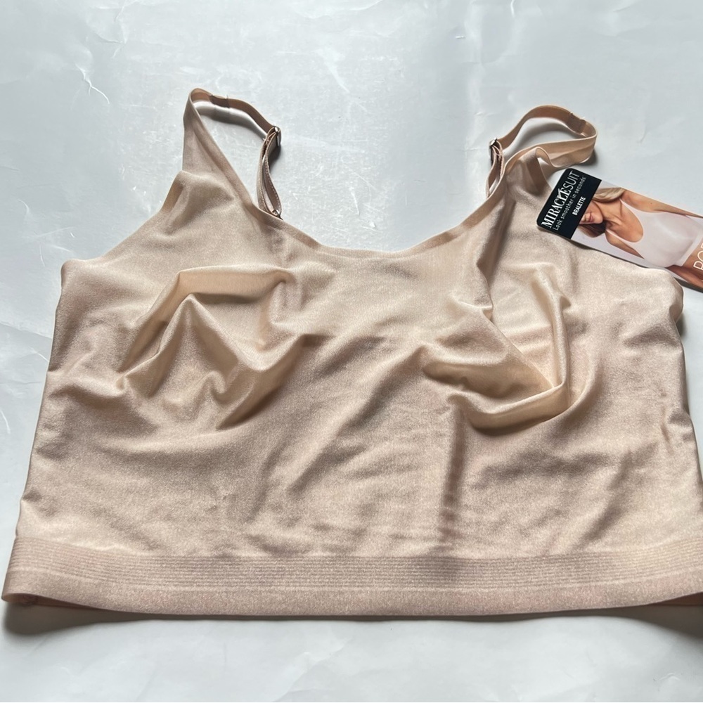 New MIRACLESUIT Women's Body Glow
Light Shaping Bralette 2427 - Nude M - Picture 4 of 8